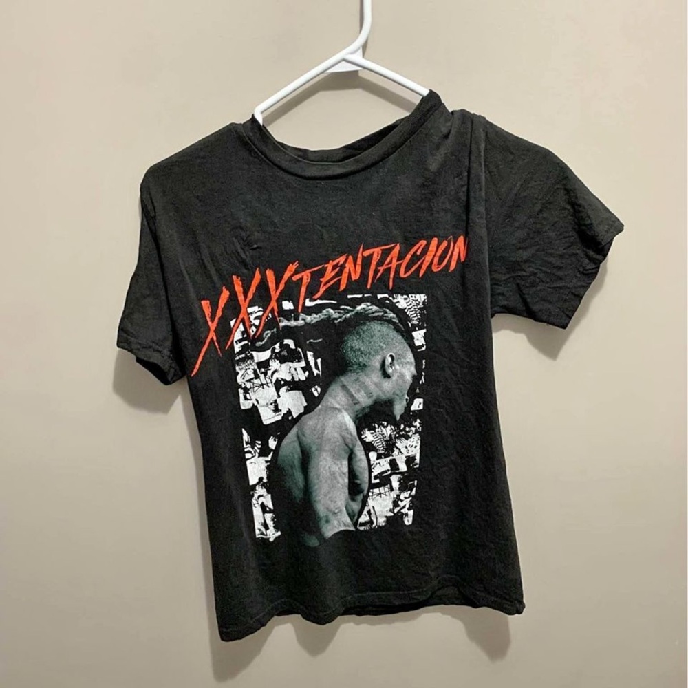 XXXtentacion rap t-shirt  Size Small Men’s